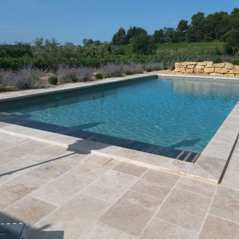Construction de piscine en béton à Montpellier