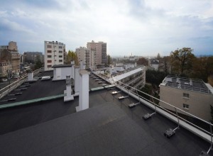 Étanchéité toit terrasse bitumeux sur toit d'immeuble à Saint-Vincent-Jalmoutiers