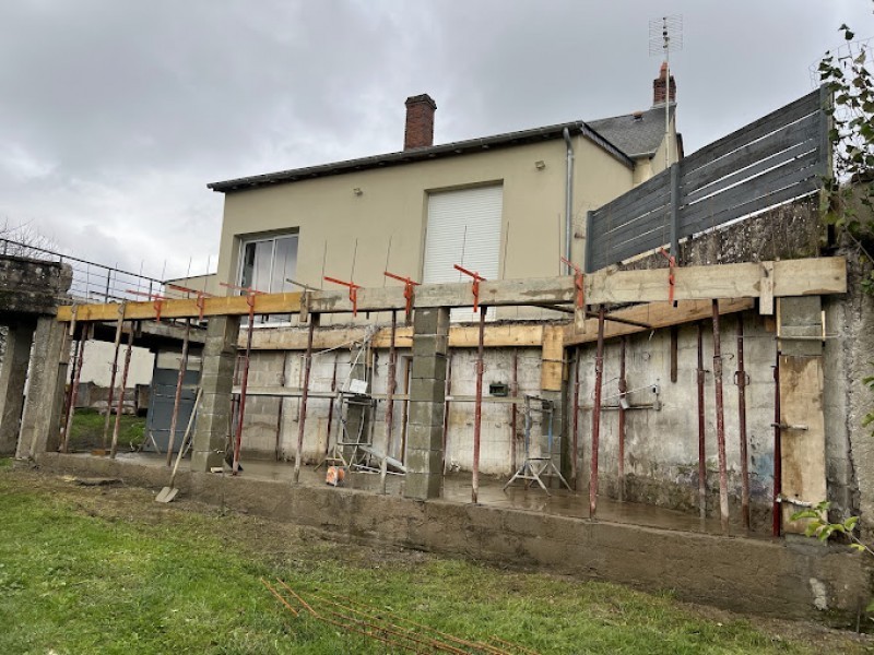 Projet d'agrandir : Extension de maison située à Chavenon