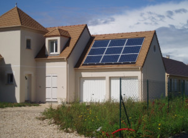 Panneaux solaires thermiques à Fontevraud-l'Abbaye à Fontevraud-l'Abbaye