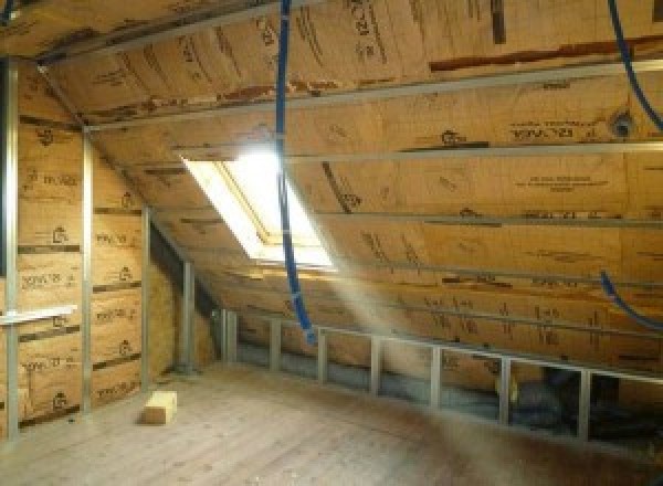 Isolation des sous-rampants de toiture à Fontenay-le-Pesnel