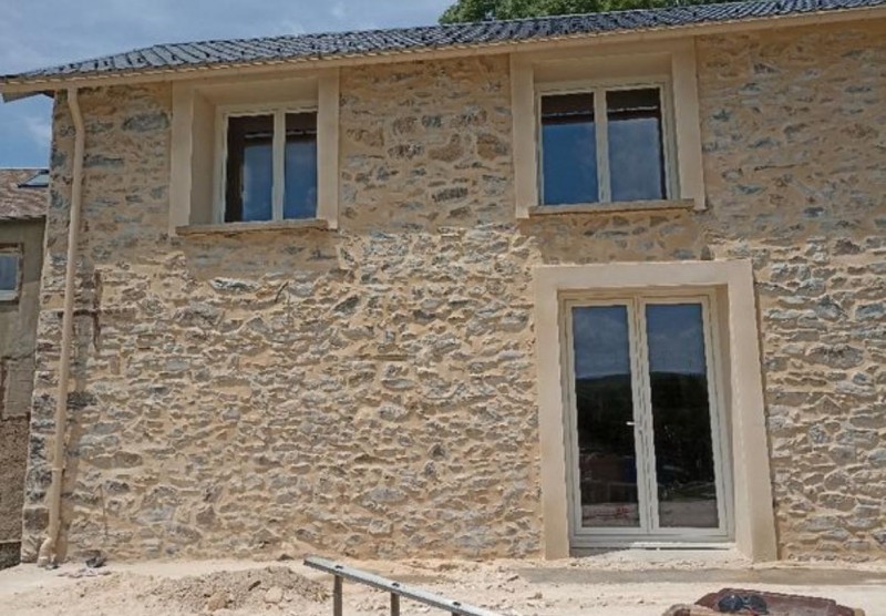 Rénovation de façade en pierre à Lamure-sur-Azergues