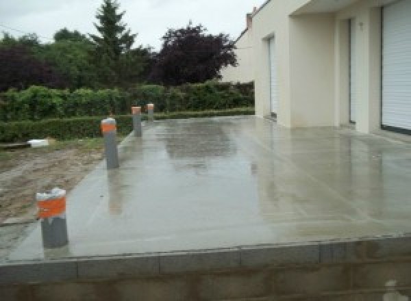 Terrasse en béton à Amayé-sur-Seulles